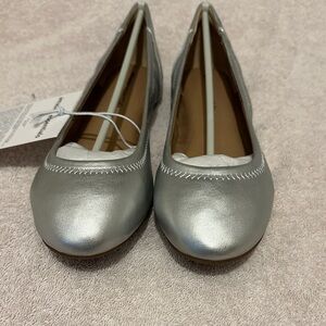 NWT Amazon Essentials Metallic Ballet Flats